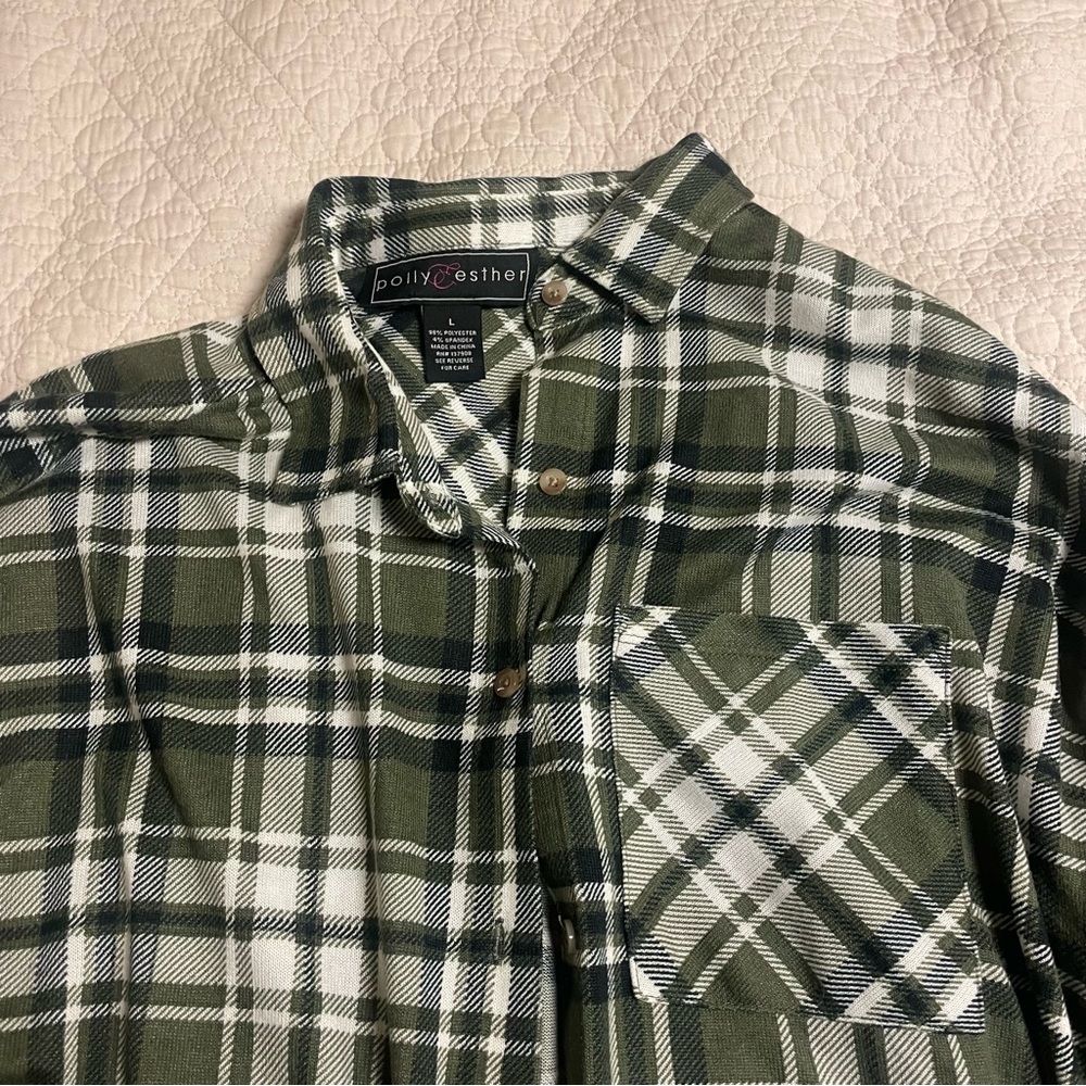 Flannel - Picture 3 of 4